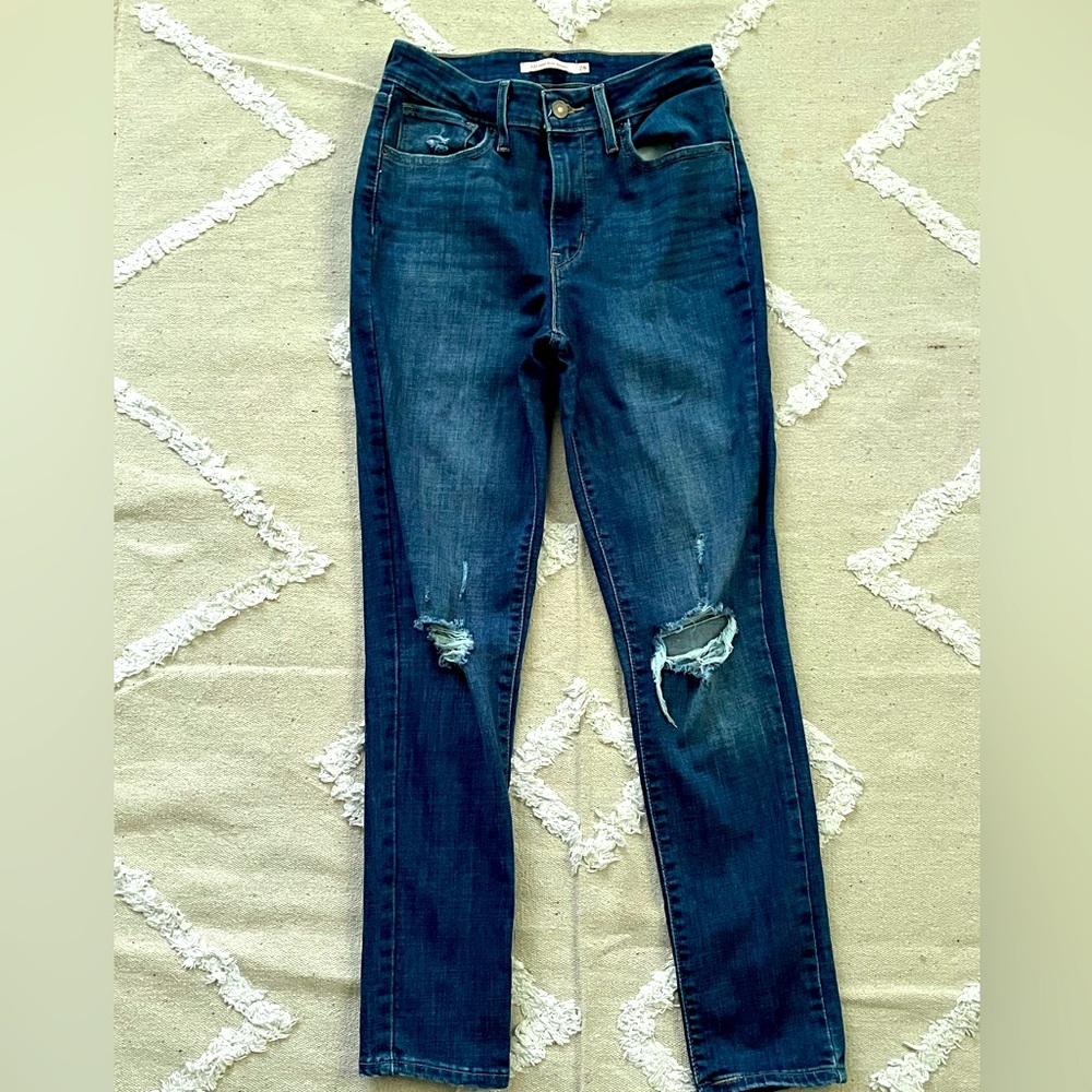Levi’s 721 High rise skinny jeans—26.5”inseam